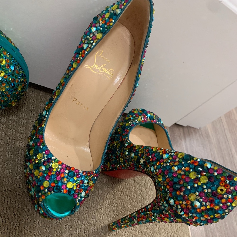 Christian Louboutin set